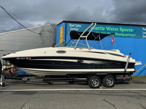 Used 2010  powered Sea Ray Boat for sale